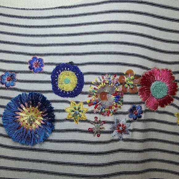 Talbots Floral Row Crewneck Stripes Embroidered Floral Sweater Women’s M Artsy - Picture 5 of 14